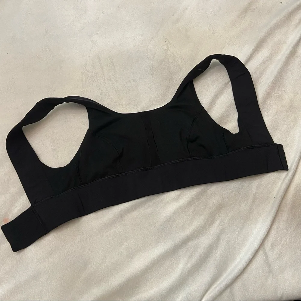 lululemon athletica sleek supportive